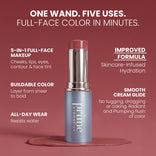 Ein mauvefarbener „PrimeWands 5-in-1 Makeup Wand“ von PrimePrometics™ steht aufrecht da, daneben sind Produktflecken zu sehen. Der Text hebt die Eigenschaften hervor: vielseitige 5-in-1-Anwendung, schichtbare Farbe, ganztägiger Halt, eine verbesserte feuchtigkeitsspendende Formel sowie ein glattes, strahlendes und pralles Finish – was ihn zu einem echten Mehrzweck-Make-up-Stift macht, der mit Hautpflegevorteilen für gesünder aussehende Haut angereichert ist.